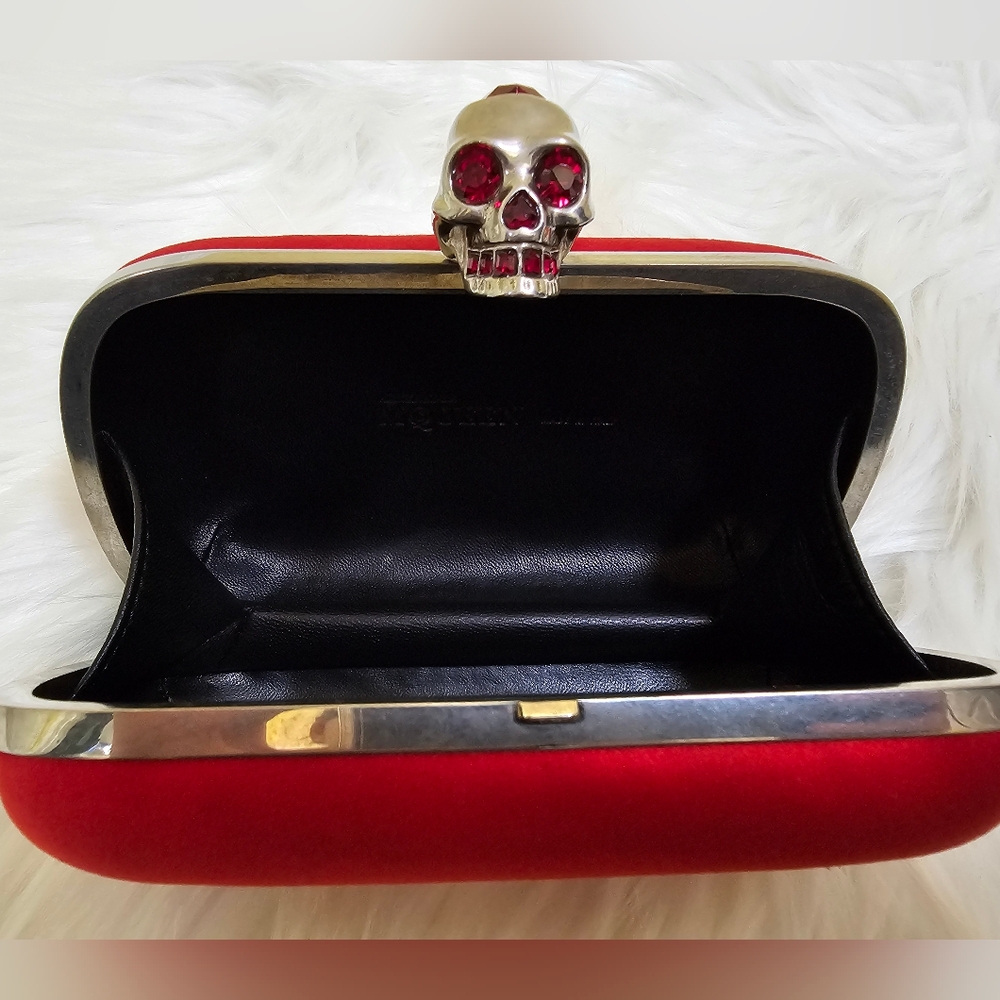 Alexander McQueen Red Silk Heart Skull Box Clutch Limited Edition - Picture 10 of 17